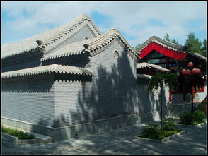 青磚碧瓦的仿古建筑