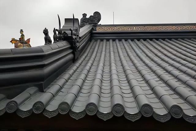 別樣古韻:鋁鎂錳仿古屋面瓦成為建筑新寵